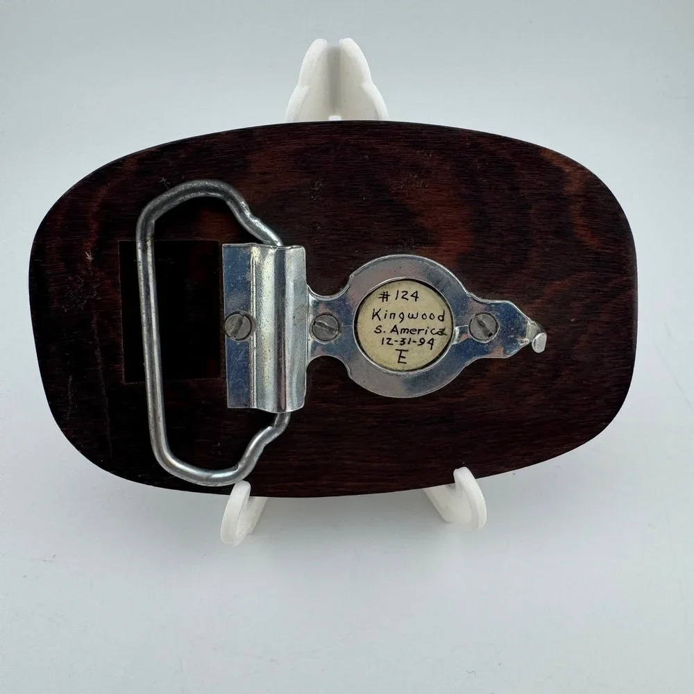 Vintage‎ Kingwood S. America Belt Buckle Brown Wood Excellent Elk 1994 (#124)